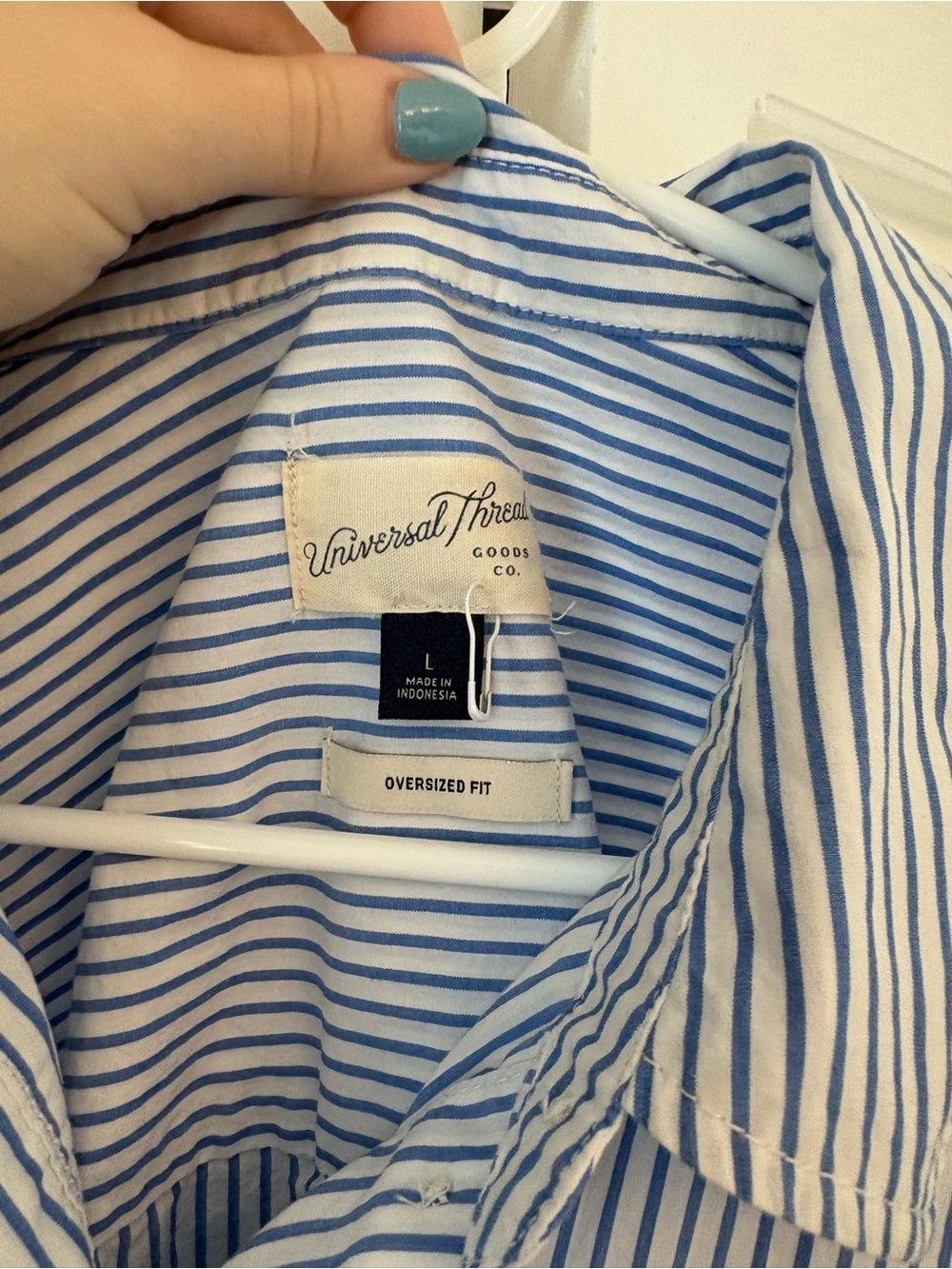 Universal Thread Oversized Long Sleeve Button Down Blue Striped Size Large - Picture 6 of 6
